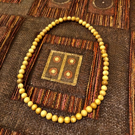Collar de Perlas de Palo Santo Wanchako